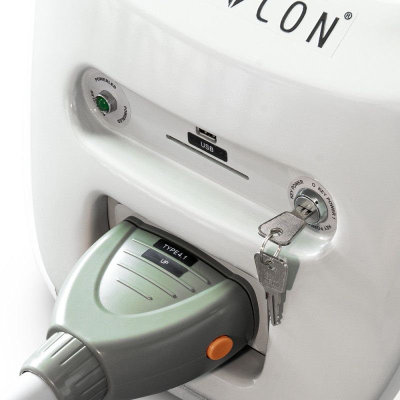 GLOVCON MED Portable Q-Switch ND YAG Laser