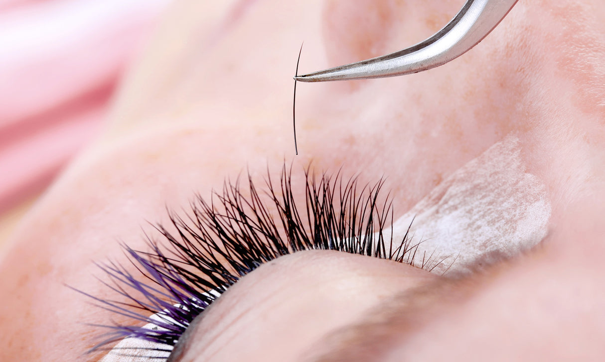 Nouveau Lashes Pro Lash Tool